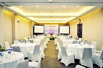 Lampion Hotel Solo Luaran gambar